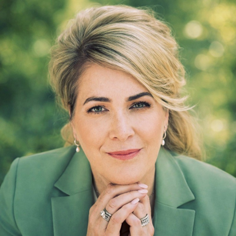 Dr. Cara-Antoine